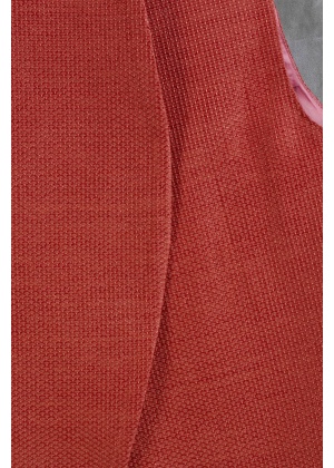 Whispering Form – A Versatile Unisex Piece