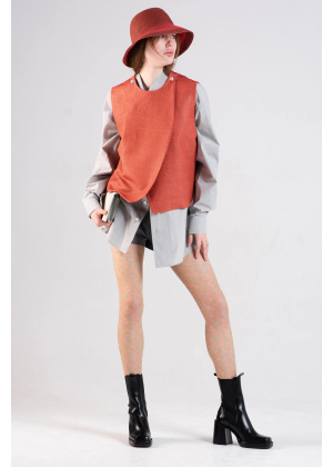 chasho-whispering-form-12